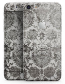 Black and White Cauliflower Damask Pattern - Skin-kit for the iPhone 8 or 8 Plus