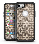 Black_and_White_Grunge_Bubble_Morrocan_Pattern_iPhone7_Defender_V2.jpg