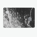 Black and White Grungy Marble Surface - Premium Protective Decal Skin-Kit for the Apple Credit Card