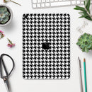 Black and White Houndstooth Pattern - Full Body Skin Decal for the Apple iPad Pro 12.9", 11", 10.5", 9.7", Air or Mini (All Models Available)
