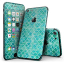 Blue-Green_Watercolor_Quatrefoil_-_iPhone_7_-_FullBody_4PC_v1.jpg
