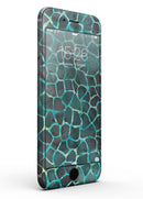 Blue-Green_and_Black_Watercolor_Giraffe_Pattern_-_iPhone_6s_-_Sectioned_-_View_10.jpg