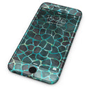 Blue-Green_and_Black_Watercolor_Giraffe_Pattern_-_iPhone_6s_-_Sectioned_-_View_14.jpg