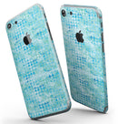 Blue_Textured_Triangle_Pattern_-_iPhone_7_-_FullBody_4PC_v3.jpg