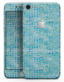 Blue Textured Triangle Pattern - Skin-kit for the iPhone 8 or 8 Plus