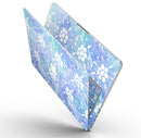 Blue_Watercolor_and_White_Flower_Print_Pattern_-_13_MacBook_Pro_-_V9.jpg