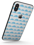 Blue Waves with Tiny Polka Dots - iPhone X Skin-Kit