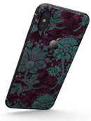 Burgundy and Turquoise Floral Velvet v3 - iPhone X Skin-Kit