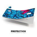 Contrasting Butterfly - Premium Protective Decal Skin-Kit for the Apple Credit Card