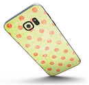 Coral_Polka_Dots_Over_Grunge_Yellow_-_Galaxy_S7_Edge_-_V1.jpg?