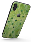 Cute Watercolor Flowers over Green - iPhone X Skin-Kit