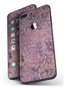 Daisy_Pedals_Over_Purple_Cloud_Mix_-_iPhone_7_Plus_-_FullBody_4PC_v4.jpg