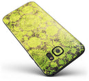 Dark_Brown_and_Lime_Green_Cauliflower_Damask_Pattern_-_Galaxy_S7_Edge_-_V2.jpg