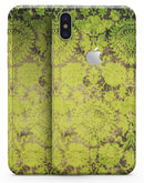 Dark Brown and Lime Green Cauliflower Damask Pattern - iPhone X Skin-Kit