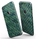 Dark_Green_Watercolor_Quatrefoil_-_iPhone_7_-_FullBody_4PC_v3.jpg