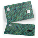 Dark Green Watercolor Quatrefoil - Premium Protective Decal Skin-Kit for the Apple Credit Card