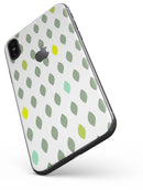 Descending Shades of Green Petals - iPhone X Skin-Kit
