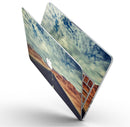 Desert_Road_-_13_MacBook_Pro_-_V9.jpg