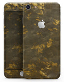 Dirt Covered Golden Plate - Skin-kit for the iPhone 8 or 8 Plus