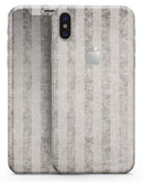 Disappearing Black and White Verticle Stripes - iPhone X Skin-Kit