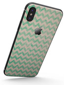 Faded Aqua Chevron Pattern - iPhone X Skin-Kit