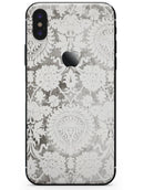 Faded Black and White Cauliflower Damask Pattern - iPhone X Skin-Kit