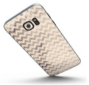 Faded_Black_and_White_Chevron_Pattern_-_Galaxy_S7_Edge_-_V1.jpg?