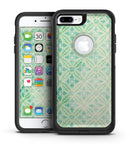 Faded Blue and Green Overlapping CIrcles - iPhone 7 or 7 Plus Commuter Case Skin Kit