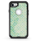 Faded_Blue_and_Green_Overlapping_CIrcles_iPhone7_Defender_V1.jpg