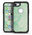 Faded_Blue_and_Green_Overlapping_CIrcles_iPhone7_Defender_V2.jpg