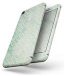 Faded Blue and Green Overlapping CIrcles - Skin-kit for the iPhone 8 or 8 Plus