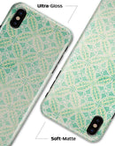 Faded Blue and Green Overlapping CIrcles - iPhone X Clipit Case