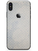Faded Blue and White Snowflake Pattern - iPhone X Skin-Kit