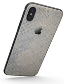 Faded Blue and White Snowflake Pattern - iPhone X Skin-Kit