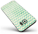 Faded_Green_Chevron_Pattern_-_Galaxy_S7_Edge_-_V2.jpg