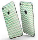 Faded_Green_Chevron_Pattern_-_iPhone_7_-_FullBody_4PC_v3.jpg