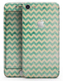 Faded Green Chevron Pattern - Skin-kit for the iPhone 8 or 8 Plus