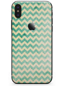 Faded Green Chevron Pattern - iPhone X Skin-Kit