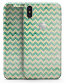 Faded Green Chevron Pattern - iPhone X Skin-Kit