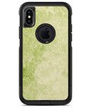 Faded Green Grunge Inflated Damask Pattern - iPhone X OtterBox Case & Skin Kits