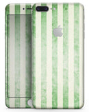 Faded Green Vertical Stripes - Skin-kit for the iPhone 8 or 8 Plus