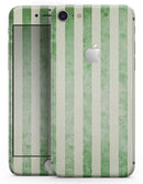 Faded Green Vertical Stripes - Skin-kit for the iPhone 8 or 8 Plus