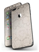 Faded_Grunge_Pattern_of_Royalty_-_iPhone_7_Plus_-_FullBody_4PC_v4.jpg