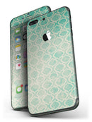 Faded_Teal_Oval_Pattern_-_iPhone_7_Plus_-_FullBody_4PC_v4.jpg