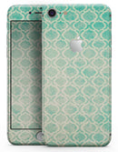Faded Teal Oval Pattern - Skin-kit for the iPhone 8 or 8 Plus