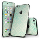 Faded_Teal_Overlapping_Circles_-_iPhone_7_-_FullBody_4PC_v1.jpg