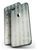 Faded_White_and_Blue_Scratched_Vertival_Stripes_-_iPhone_7_Plus_-_FullBody_4PC_v4.jpg