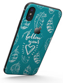 Follow Your Heart Feathers - iPhone X Skin-Kit