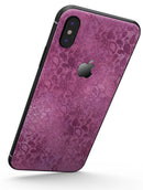 Glamorous Pink Paisley Pattern - iPhone X Skin-Kit