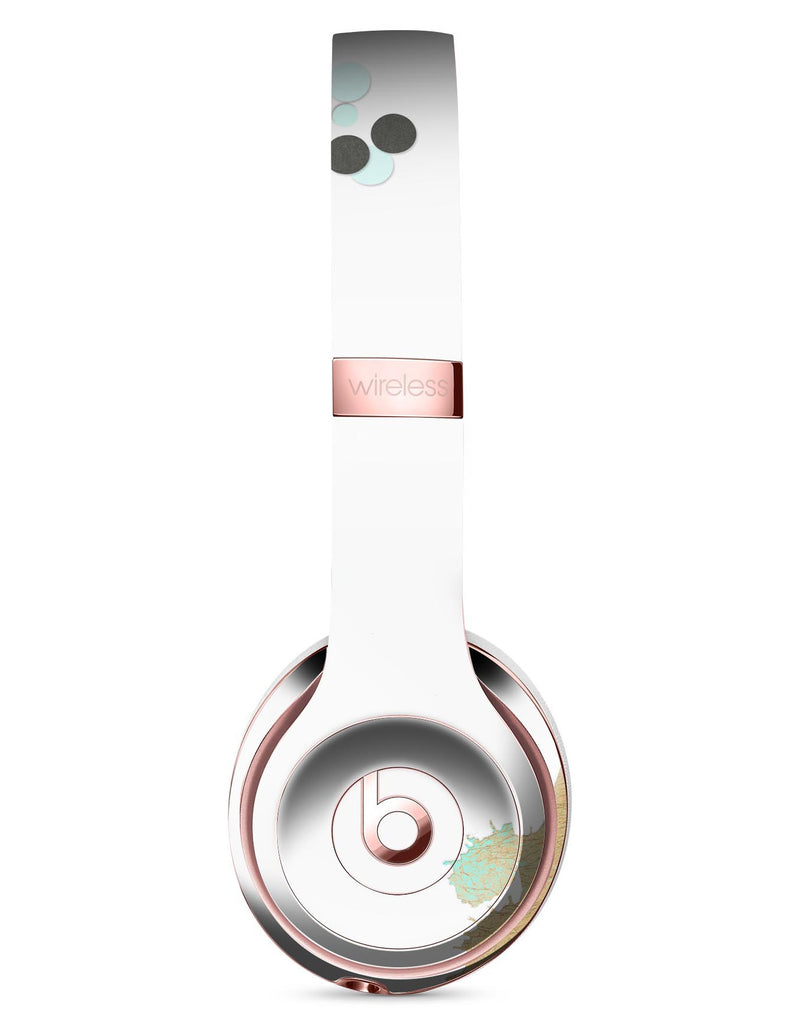 Gold Foiled White v3 Full-Body Skin Kit for the Beats by Dre Solo
